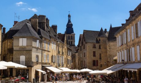 Offrez-vous une parenthèse dans notre gîte avec piscine en Dordogne, Le Jardin de Lyno, Belvès