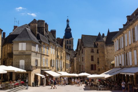 Offrez-vous une parenthèse dans notre gîte avec piscine en Dordogne, Le Jardin de Lyno, Belvès