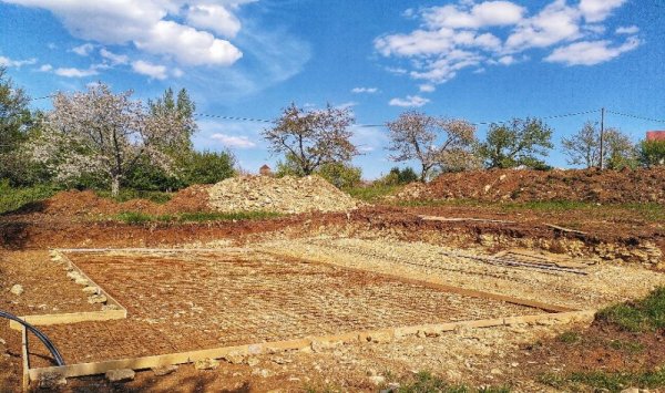 Construction de la piscine - Le Jardin de Lyno - Pays de Belvès en Dordoge - Périgord Noir